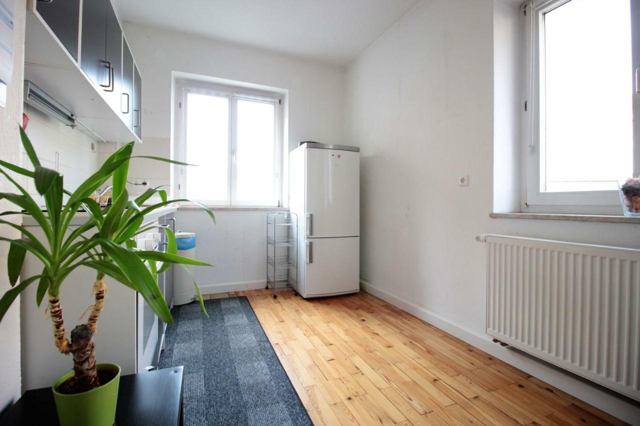 Charming 3-Bedroom Apartment With Parking Lot Würzburg Buitenkant foto