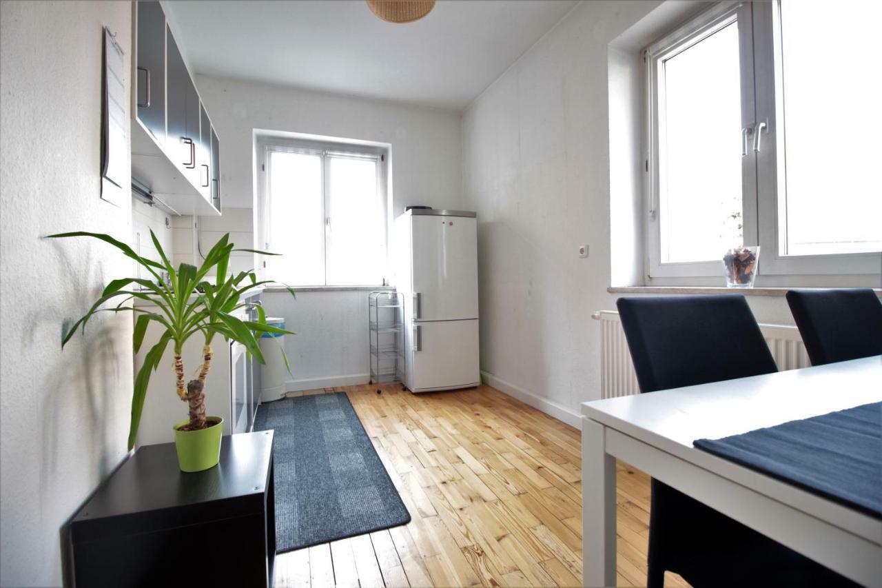 Charming 3-Bedroom Apartment With Parking Lot Würzburg Buitenkant foto