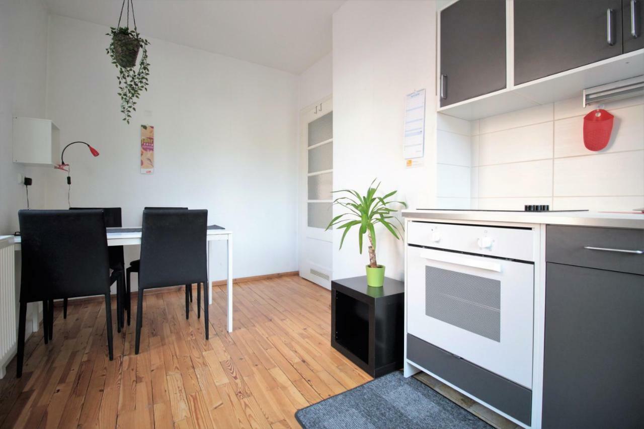 Charming 3-Bedroom Apartment With Parking Lot Würzburg Buitenkant foto